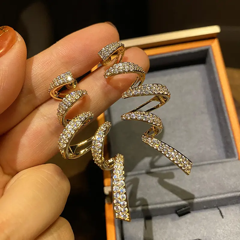 Huitan New Trendy Spiral Earrings Full Bling Bling Cubic Zirconia Statement Hanging Earrings for Women Wedding Aesthetic Jewelry