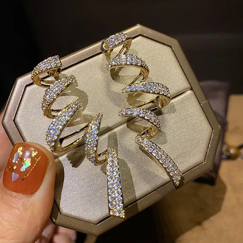 Huitan New Trendy Spiral Earrings Full Bling Bling Cubic Zirconia Statement Hanging Earrings for Women Wedding Aesthetic Jewelry