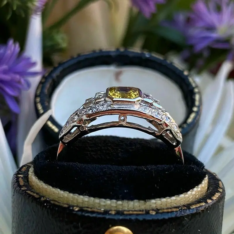 Huitan Gorgeous Geometric Yellow CZ Women Rings Temperament Elegant Lady's Accessories for Wedding Anniversary Party New Jewelry