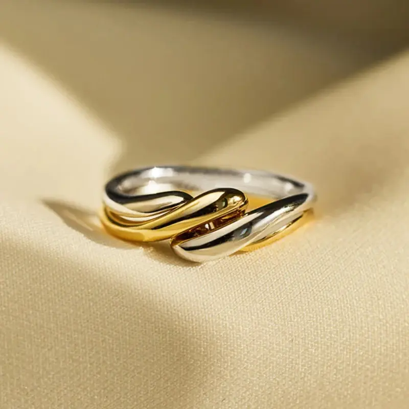 Huitan Novel Two Tone Twisty Women Rings Gold/Silver Color Newly Designed Versatile Finger Jewelry Daily Wear Accessories Gifts