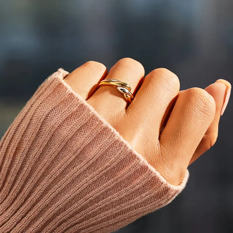 Huitan Novel Two Tone Twisty Women Rings Gold/Silver Color Newly Designed Versatile Finger Jewelry Daily Wear Accessories Gifts