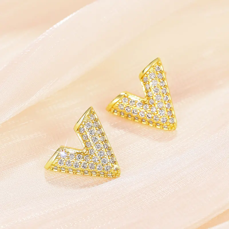 Huitan V Shaped Stud Earrings New Fashion Ear Piercing Accessories for Women Bling Bling Cubic Zirconia Statement Female Jewelry