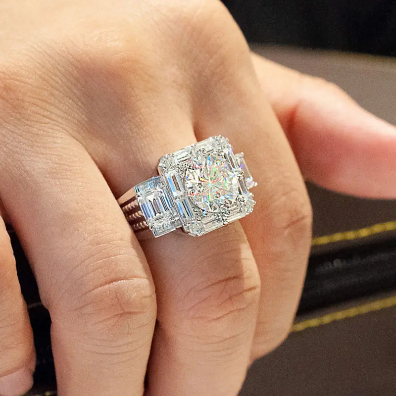 Huitan Gorgeous Unisex Finger Rings with Shiny Cubic Zirconia High Quality Silver Color Women Men Wedding Rings Newly Jewelry