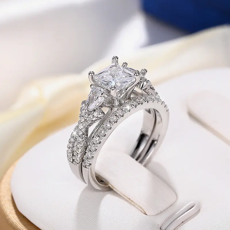 Huitan Bridal Sets Rings Luxury Wedding Accessories Temperament Elegant 2Pcs Rings for Women Engagement Party Statement Jewelry