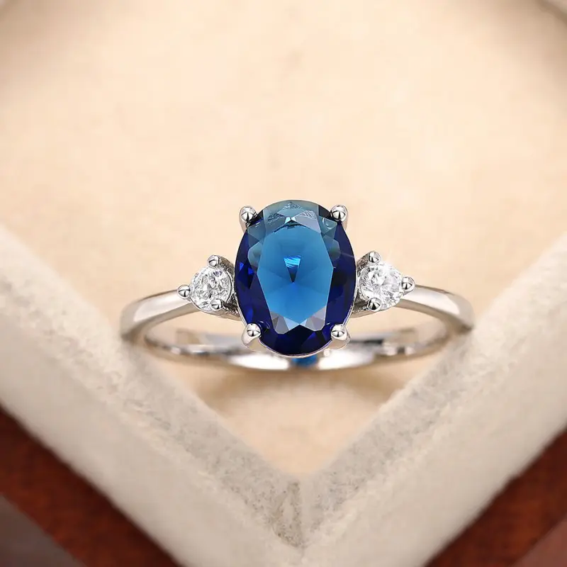Huitan Elegant Oval Blue Cubic Zirconia Women Rings Wedding Anniversary Party Luxury Accessories for Lady Gift Statement Jewelry