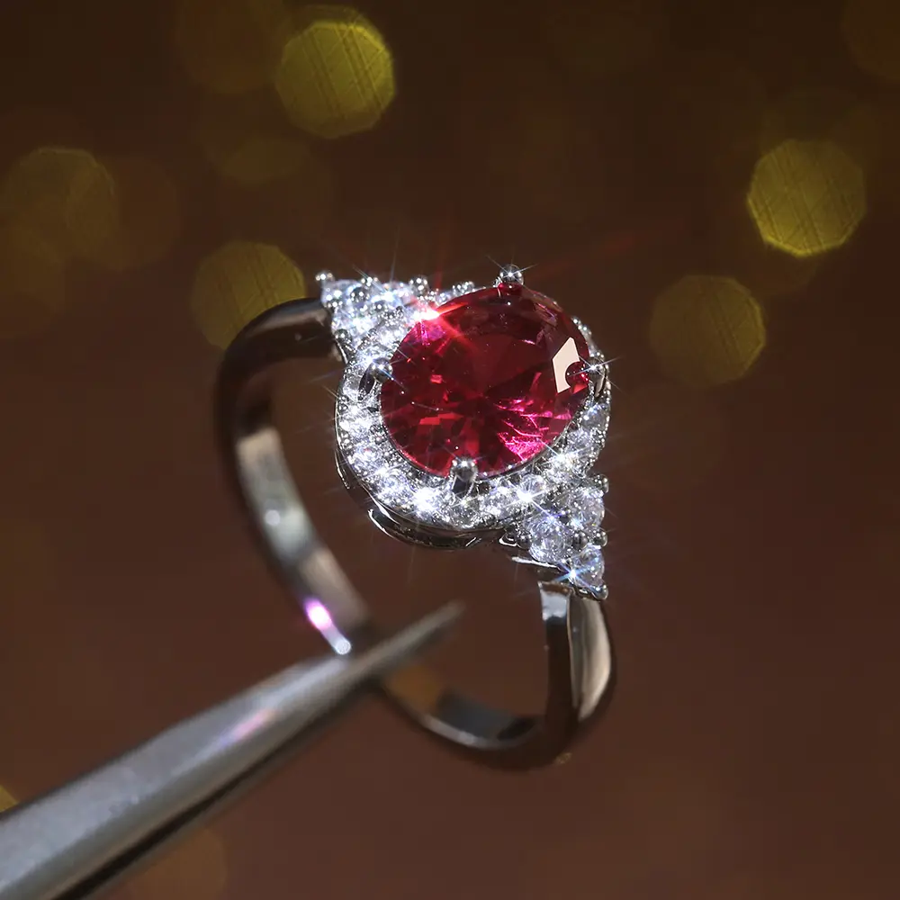 Huitan Dazzling Cubic Zirconia Women Rings Romantic Oval Red Stone Engage Wedding Ring Valentines Gift for Lover Fashion Jewelry