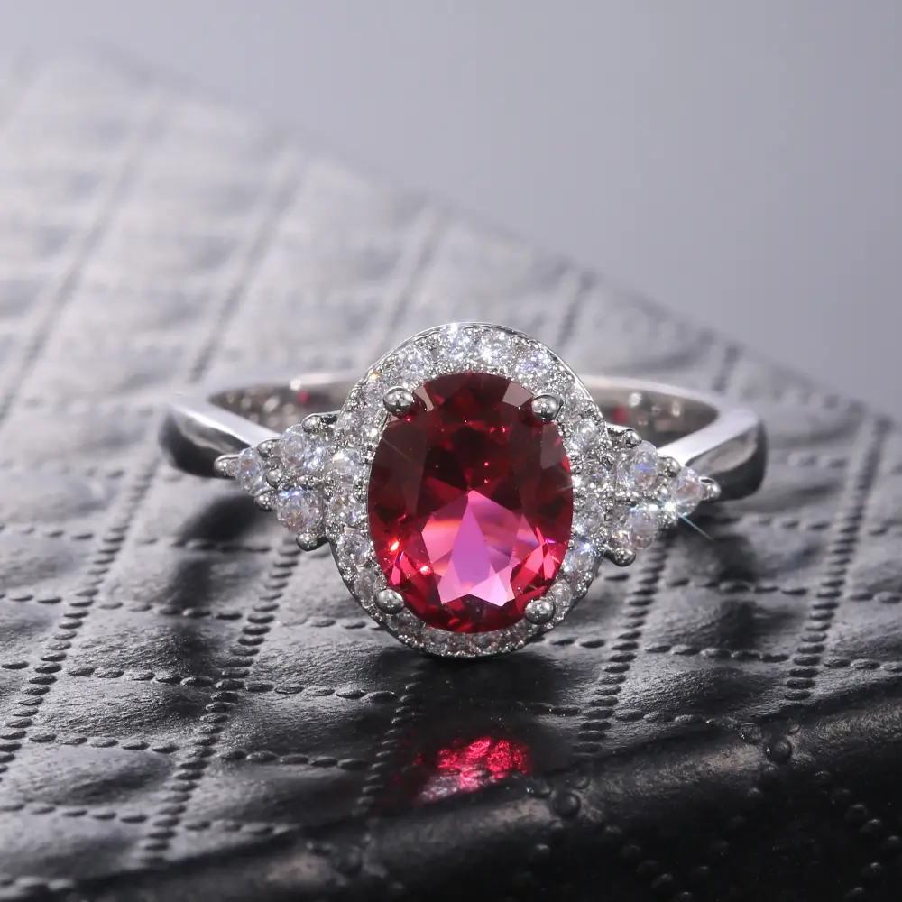 Huitan Dazzling Cubic Zirconia Women Rings Romantic Oval Red Stone Engage Wedding Ring Valentines Gift for Lover Fashion Jewelry