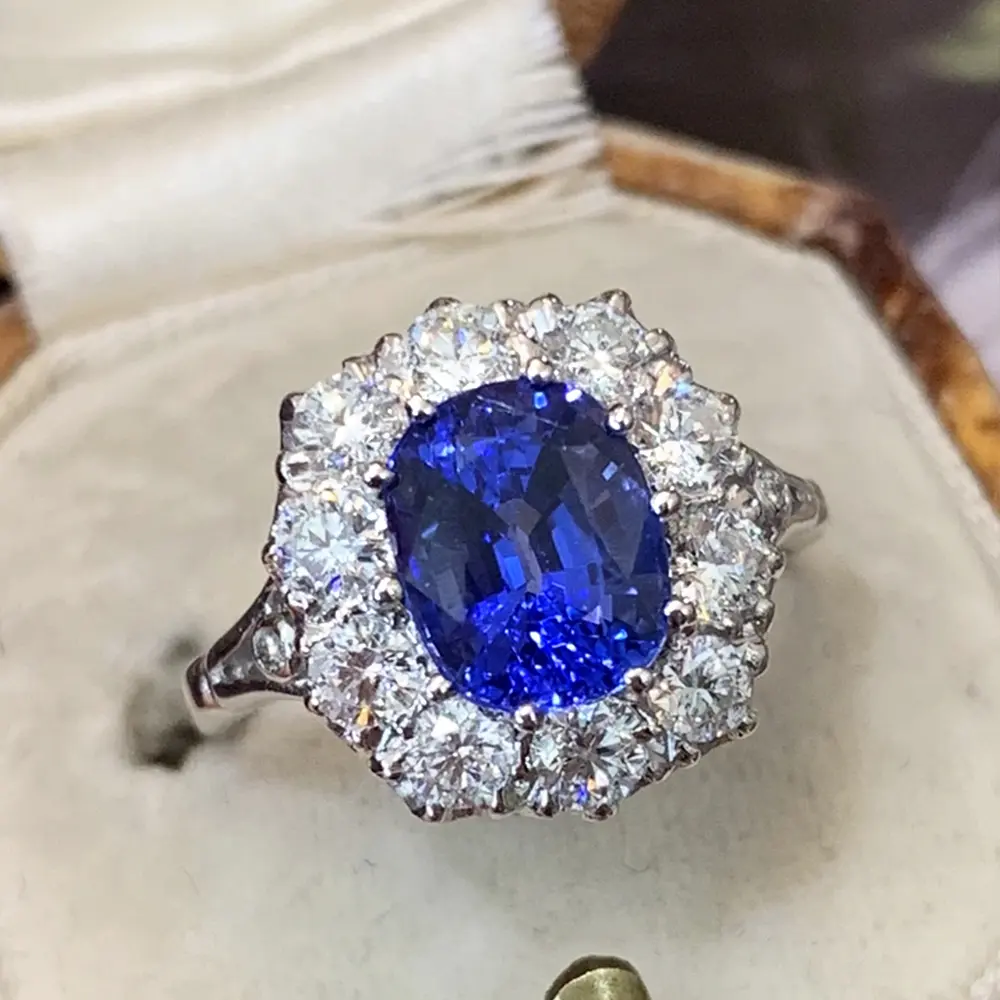 Huitan Sparkling Blue Cubic Zirconia Rings Luxury Fashion Women Wedding Engagement Accessories Full Bling Iced Out Lady Jewelry
