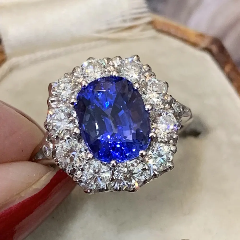 Huitan Sparkling Blue Cubic Zirconia Rings Luxury Fashion Women Wedding Engagement Accessories Full Bling Iced Out Lady Jewelry
