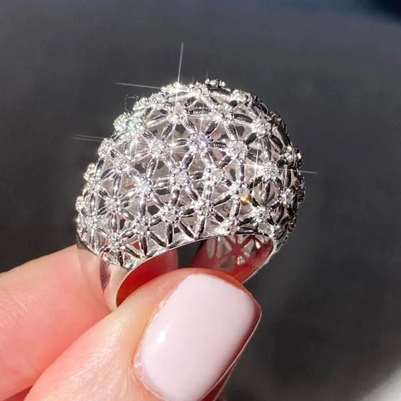 Huitan Luxury Party Ring with Hollowed-out Design Female Anniversary Accessories with Brilliant Zirconia Gorgeous Finger Jewelry
