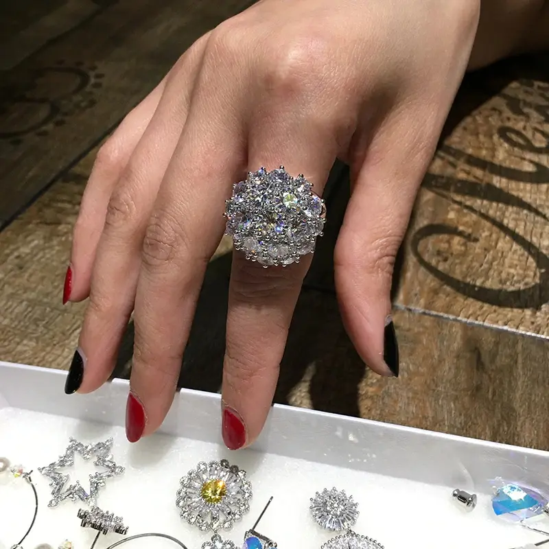 Huitan High Quality Silver Color Women's Rings Bling Bling AAA Cubic Zirconia Statement Accessories Luxury Jewelry Drop Shipping