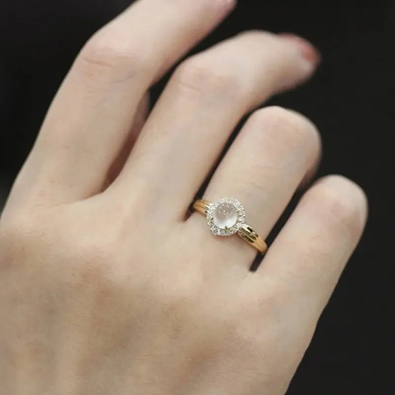 Huitan Trendy Imitation Opal Women Rings Gold Color Luxury Wedding Accessories Anniversary Party Temperament Elegant Hot Jewelry