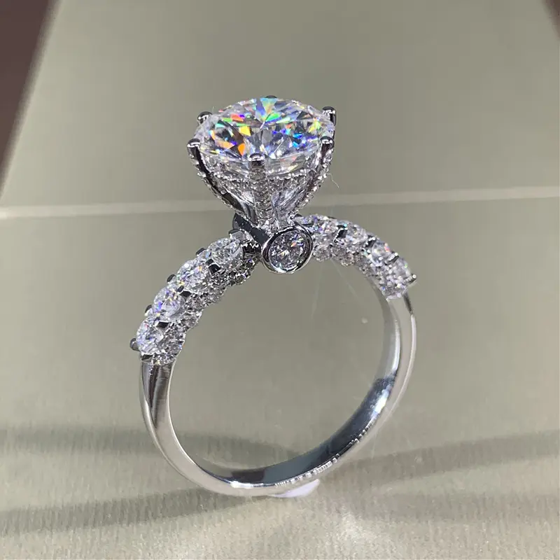 Huitan Trendy Luxury Women's Finger-ring Engagement Wedding Bands Accessories with Brilliant CZ Stone Proposal Ring 2022 Jewelry