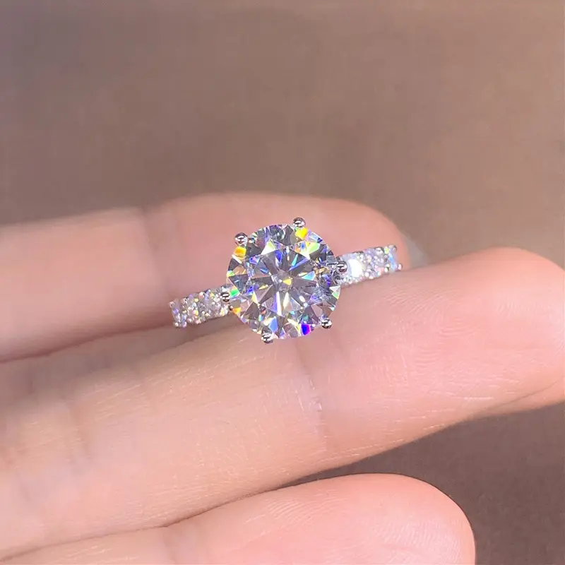 Huitan Trendy Luxury Women's Finger-ring Engagement Wedding Bands Accessories with Brilliant CZ Stone Proposal Ring 2022 Jewelry