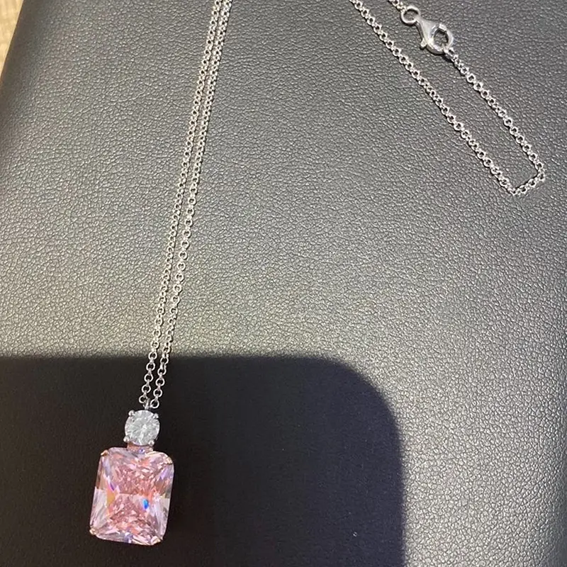 Huitan Two-tone Pendant Necklace with Pink Cubic Zirconia Sweet Women's Neck Accessories Wedding Party Luxury Fashion Jewelry
