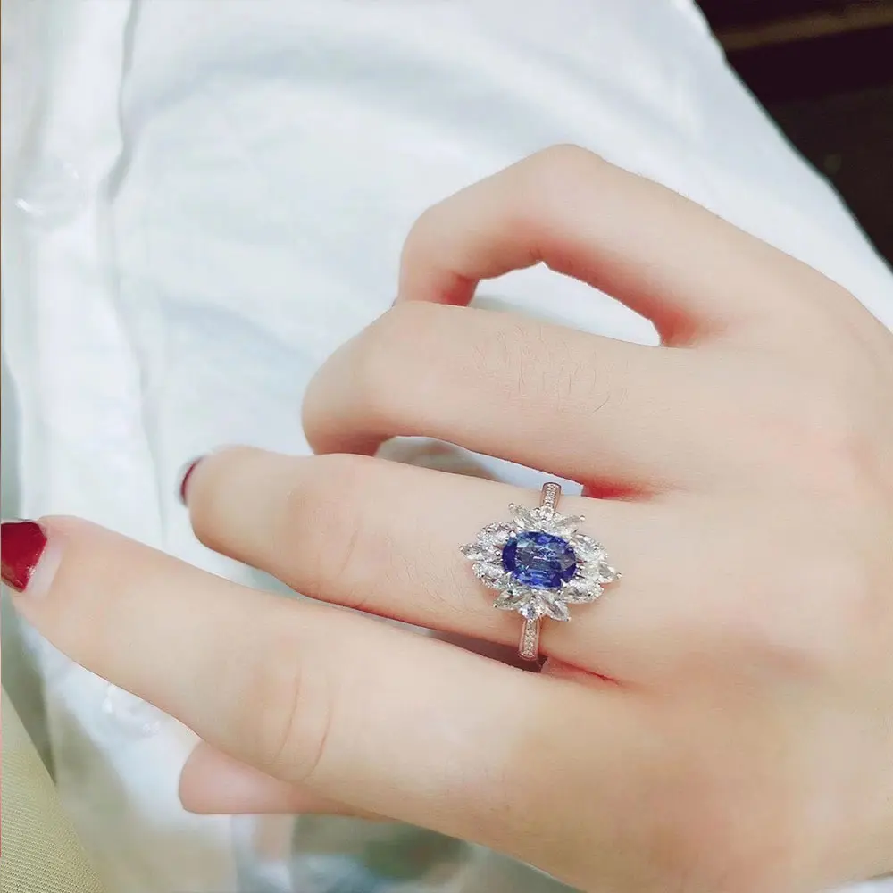 Huitan Luxury Oval Blue Cubic Zirconia Female Ring for Wedding Engagement Ceremony Party New Fashion Design Women's Ring Jewelry