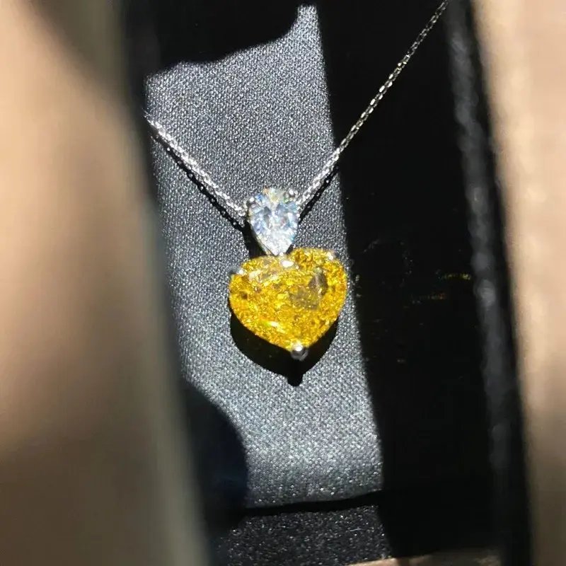 Huitan Gorgeous AAA Heart Cubic Zirconia Bright Yellow Pendant Necklace for Women High-quality Love Necklaces Engagement Jewelry