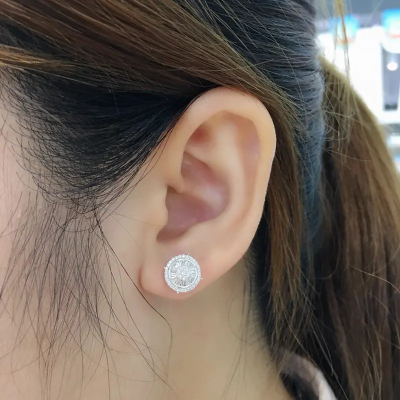 Huitan Crystal CZ Round Stud Earrings for Women Silver Color Fashion Versatile Ear Accessories Delicate Gift Statement Jewelry