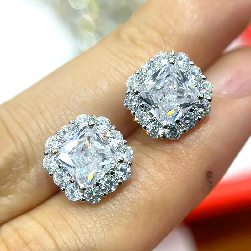 Huitan Delicate Brilliant Zirconia Ear Studs Lady Engagement Ceremony Jewelry Shinning Earrings Women Bridal Wedding Accessories
