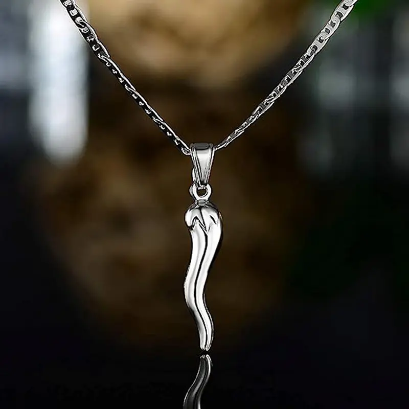 Huitan Metal Pepper Pendant Necklace New Trendy Accessories for Women Fancy Pig Nose Chain Necklace Daily Wear Statement Jewelry