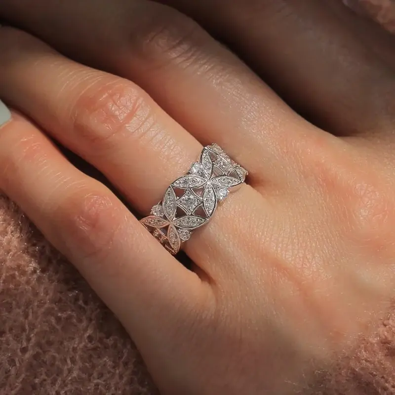 Huitan Hollowed-out Flower Wide Women’s Rings Exquisite Shiny Cubic Zirconia Finger Accessories Trendy Wedding Bridal Jewelry