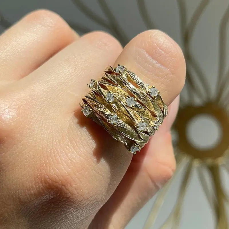 Huitan Hyperbole Wide Ring for Women Gold Color Luxury Twist Design Band Cocktail Rings Fashion Female Accessories Party Jewelry