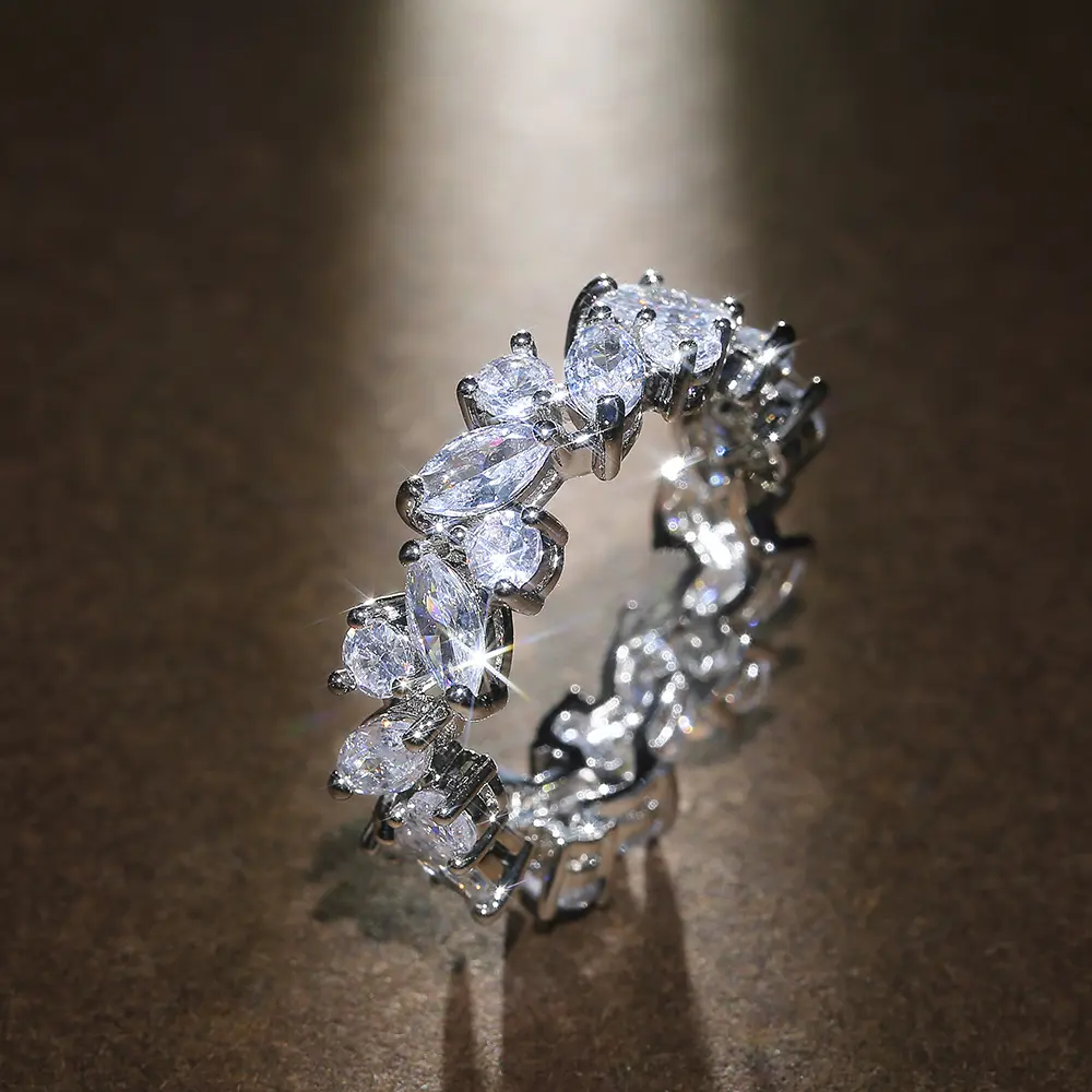 Huitan New Promise Rings for Women Dazzling Cubic Zircon Graceful Lady Accessories Party Nice Girl Gift Trendy Jewelry Wholesale