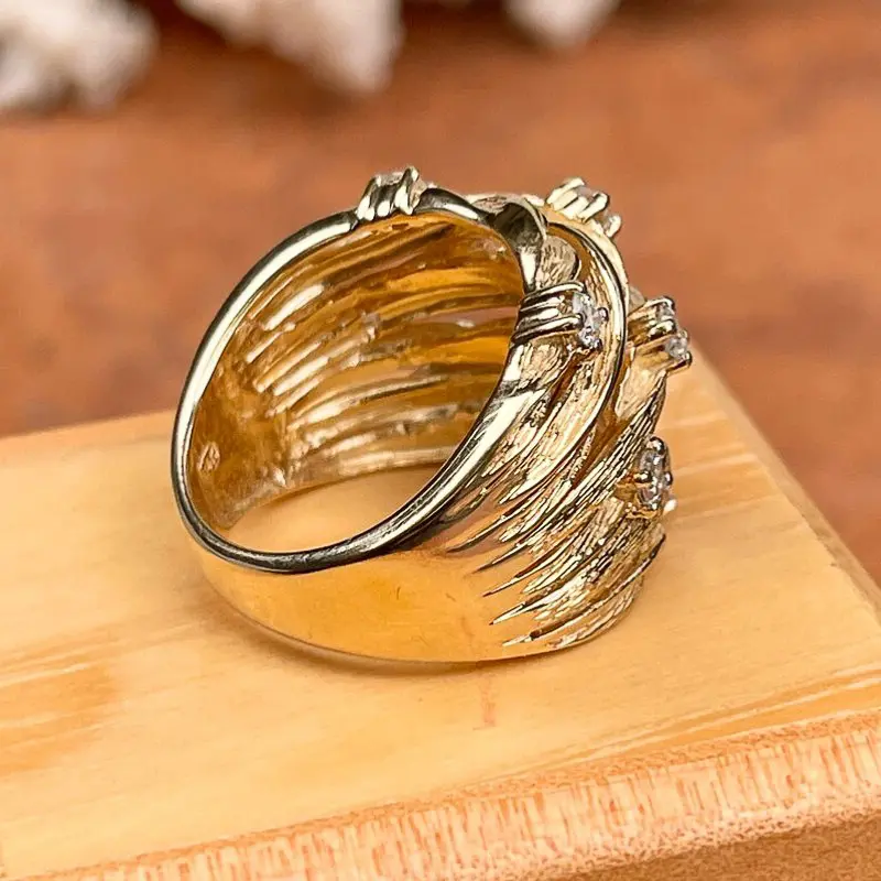 Huitan Hyperbole Wide Ring for Women Gold Color Luxury Twist Design Band Cocktail Rings Fashion Female Accessories Party Jewelry