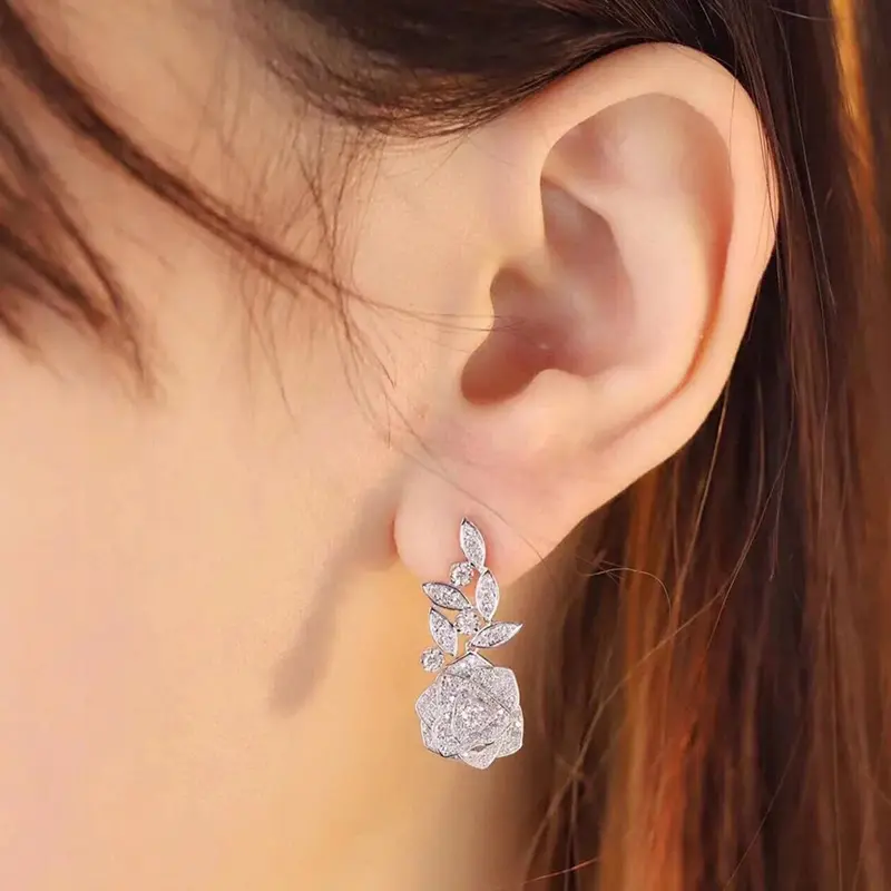 Huitan New Sparkling Flower Dangle Earrings Women Aesthetic Camellia Accessories for Wedding Party Silver Color Trendy Jewelry