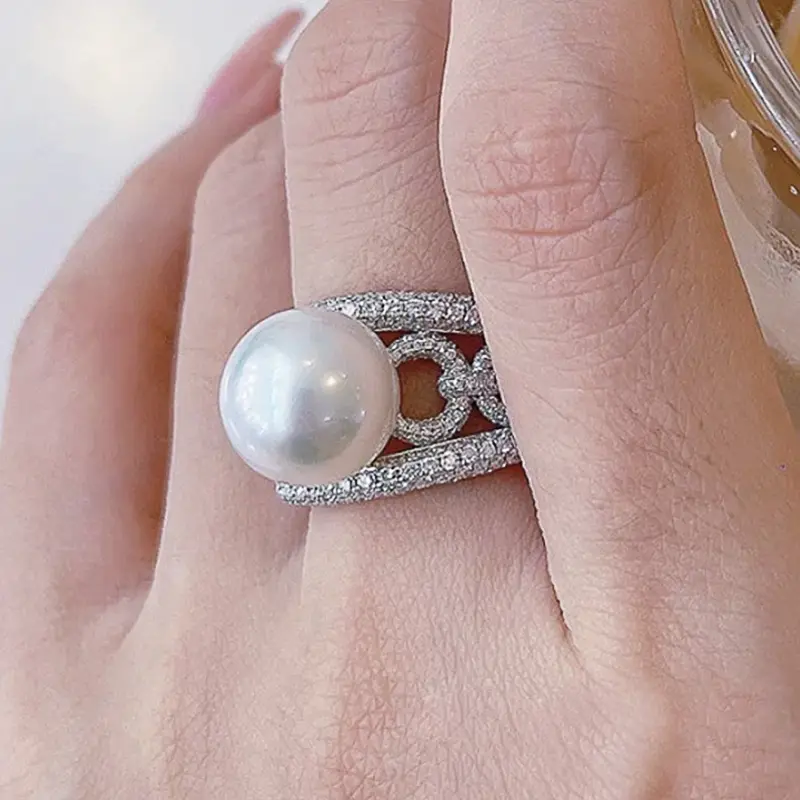 Huitan Gorgeous Delicate Jewelry Ring Women Luxury Bridal Simulated Pearl Wedding Band Silver Color Bright Zirconia Accessories