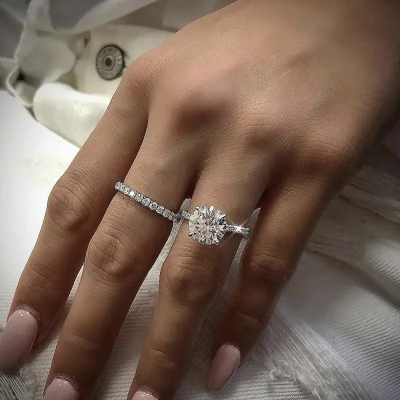 Huitan Bling Bling Round Cubic Zircon 2Pcs/Set Rings for Women Simple Fashion Double Stackable Rings Wedding Bands Party Jewelry