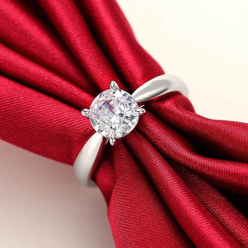 Huitan Classic Wedding Rings for Women Luxury Silver Color Inlay Brilliant Cubic Zirconia Eternity Engagement Jewelry Wholesale