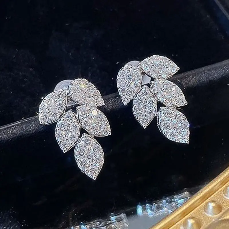 Huitan Chic Leaf-shaped Stud Earrings Silver Color Crystal Cubic Zirconia High-quality Wedding Earrings Jewelry for Women Gifts