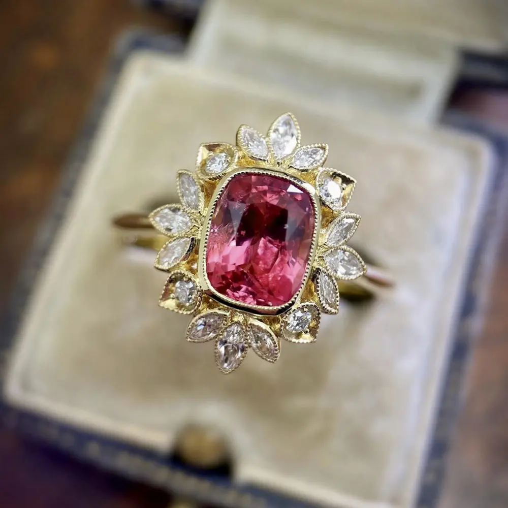 Huitan Luxury Dark Red CZ Rings Women Gold Color Aesthetic Flower Design Ring for Bride Wedding Ceremony Party New Trend Jewelry