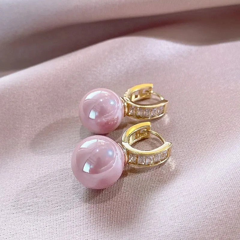 Huitan Fashion Simulated Pearl Earrings Beige Pink Colors for Women Gold Color Luxury Paved CZ Sparkling Female Ear Jewelry Hot