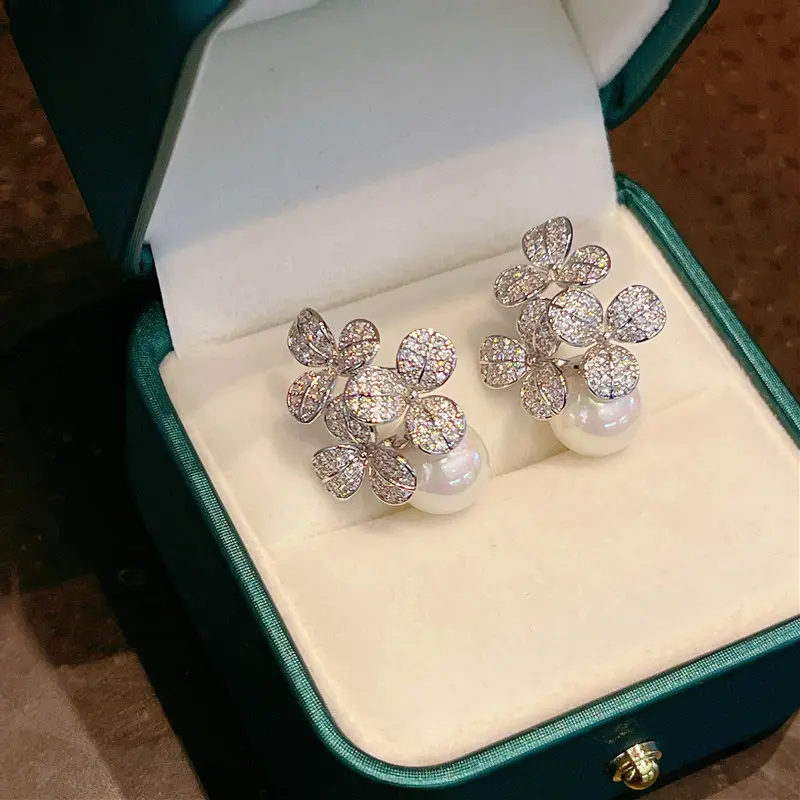 Huitan Flowers Earrings Inlaid Imitation Pearl Aesthetic Accessories for Women Bling Bling Cubic Zirconia Wedding Trendy Jewelry