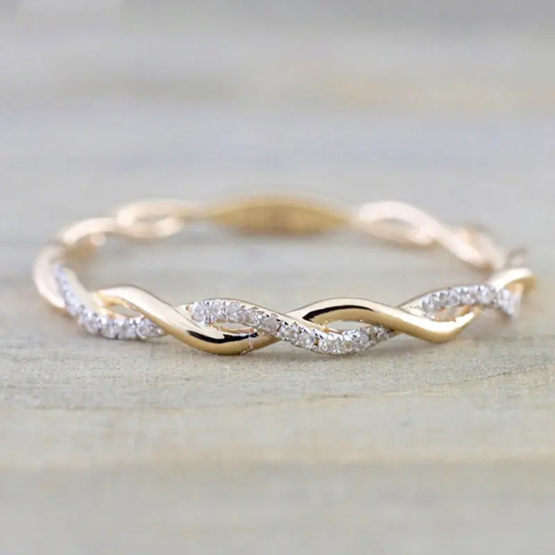 Huitan Trendy Twist Rings for Women Wedding Bands Fashion Contracted Design Bridal Rings with Sparkling Cubic Zircon Hot Jewelry