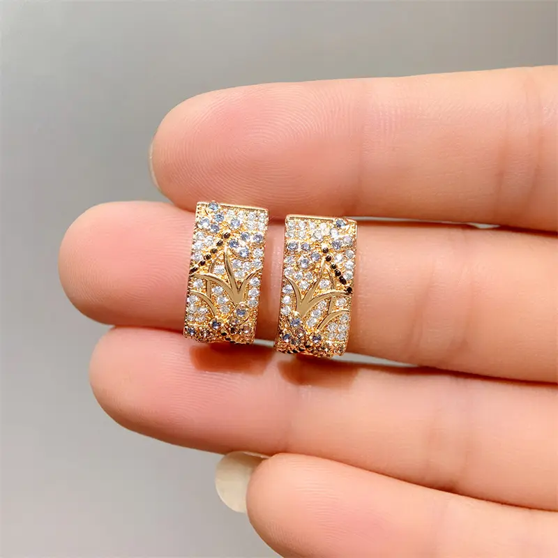 Huitan Personality Dragonfly Design Hoop Earrings for Women Gorgeous Gold Color Ear Accessories Wedding Party New Item Jewelry