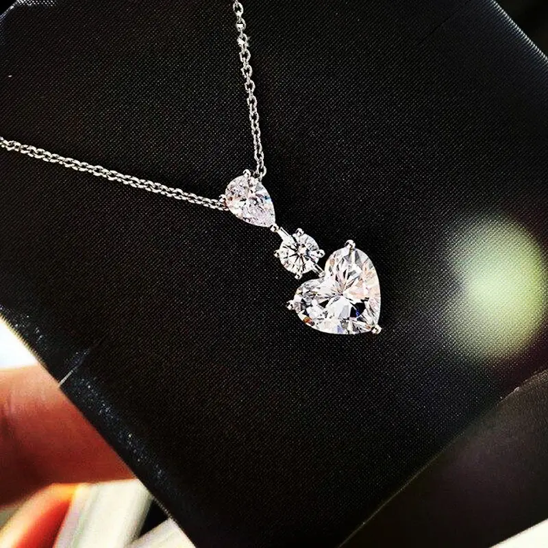 Huitan Luxury Bridal Wedding Necklace with Heart Cubic Zirconia Exquisite Women Neck Accessories Party Daily Wear Trendy Jewelry