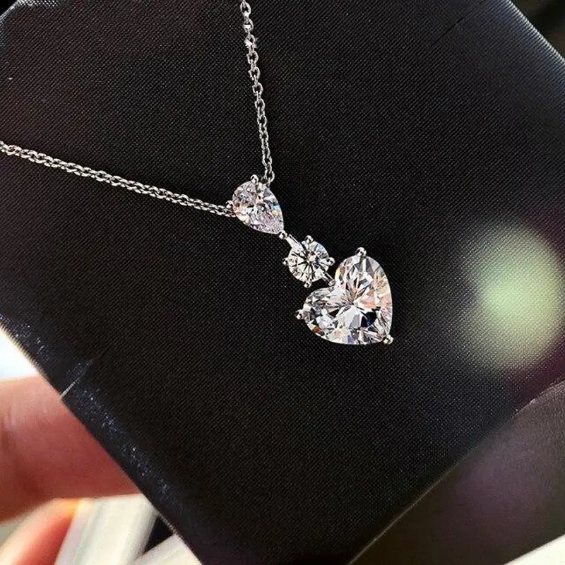 Huitan Luxury Bridal Wedding Necklace with Heart Cubic Zirconia Exquisite Women Neck Accessories Party Daily Wear Trendy Jewelry
