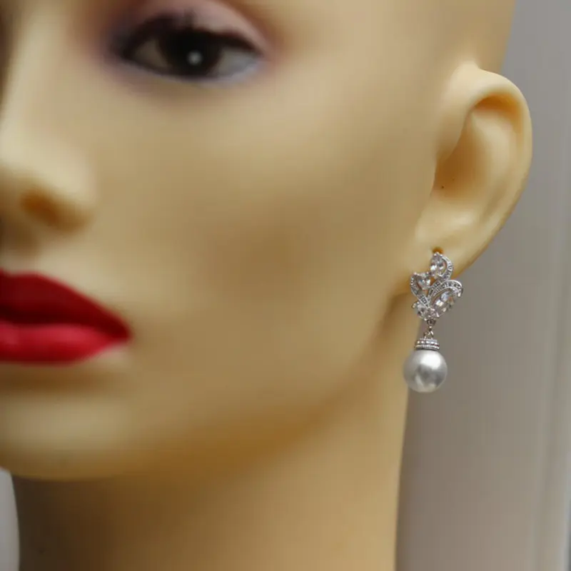 Huitan Elegant Imitation Pearl Dangle Earrings Elegant Women Party Accessories High-quality Silver Color Fresh Statement Jewelry