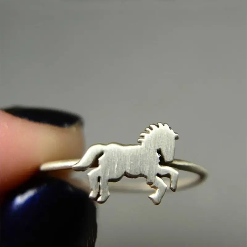Huitan Male ring symbolizing success Horse Ring For Men Chinese Zodiac Animal Jewelry Bring Good Luck To You Birthday Gift