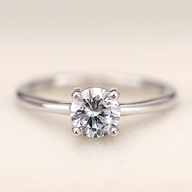 Huitan Silver Color Women Rings Solitaire Cubic Zirconia Crystal Elegant Wedding Proposal Rings for Lady Hot Trendy Jewelry Bulk
