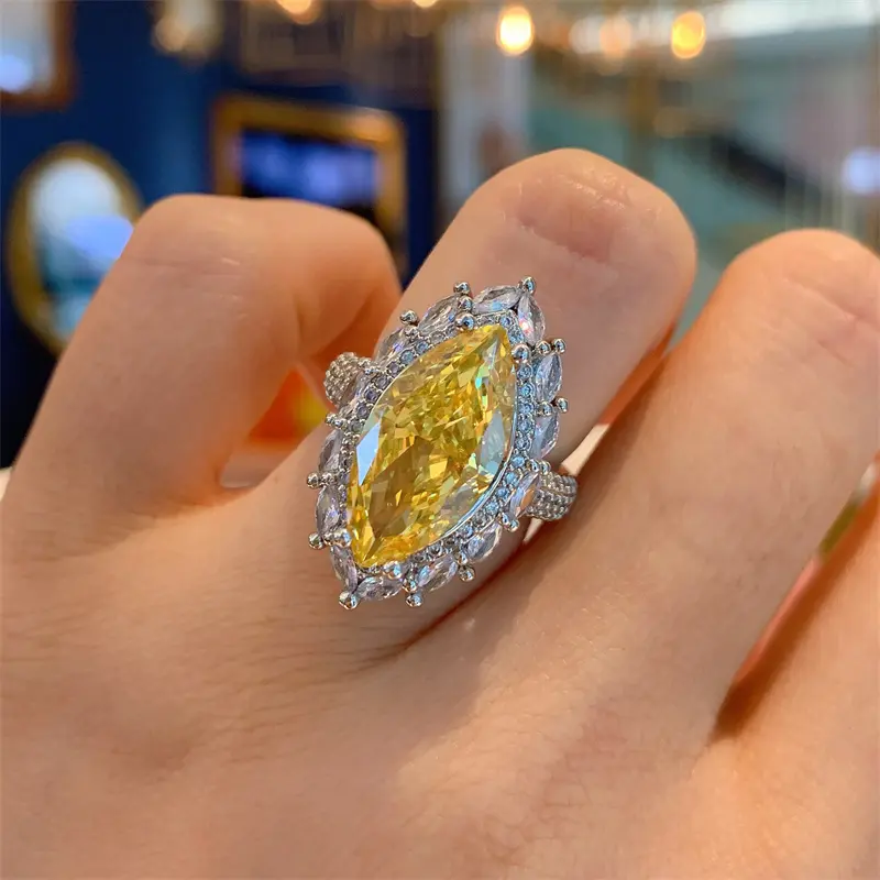 Huitan Yellow Marquise Cubic Zirconia Rings Women for Party Temperament Elegant Lady's Rings Anniversary Gift Fashion Jewelry
