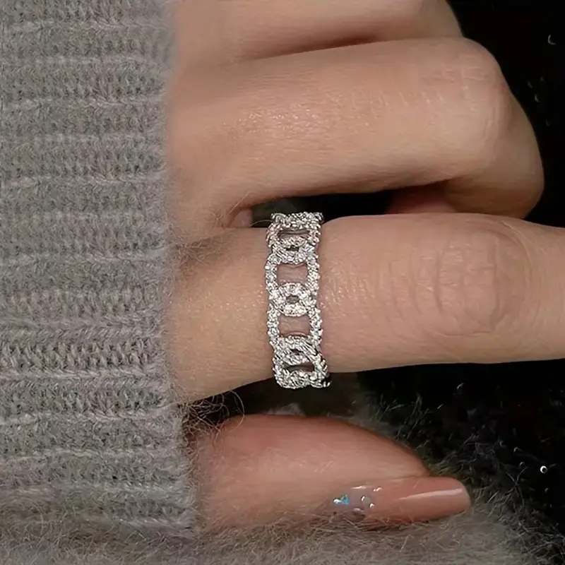 Huitan Dazzling CZ Chain Design Finger Ring for Women Fashion Contracted Design Female Accessories Daily Wear Hot Trendy Jewelry