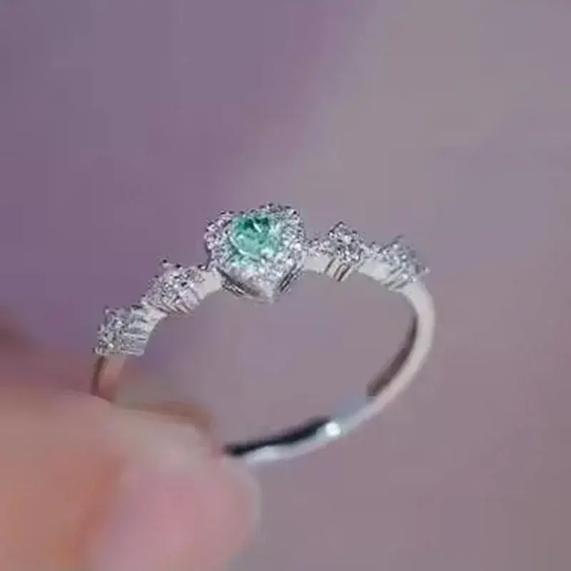 Huitan Romantic Proposal Ring Lady Heart Green Zirconia Finger Accessories for Wedding Fashion Dainty Jewelry for Engagement