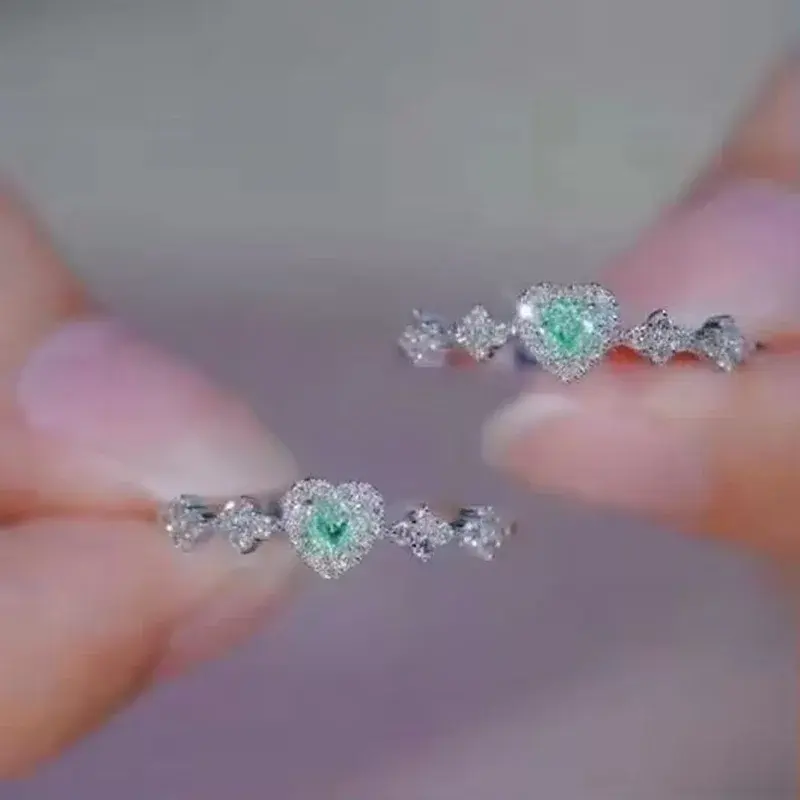 Huitan Romantic Proposal Ring Lady Heart Green Zirconia Finger Accessories for Wedding Fashion Dainty Jewelry for Engagement