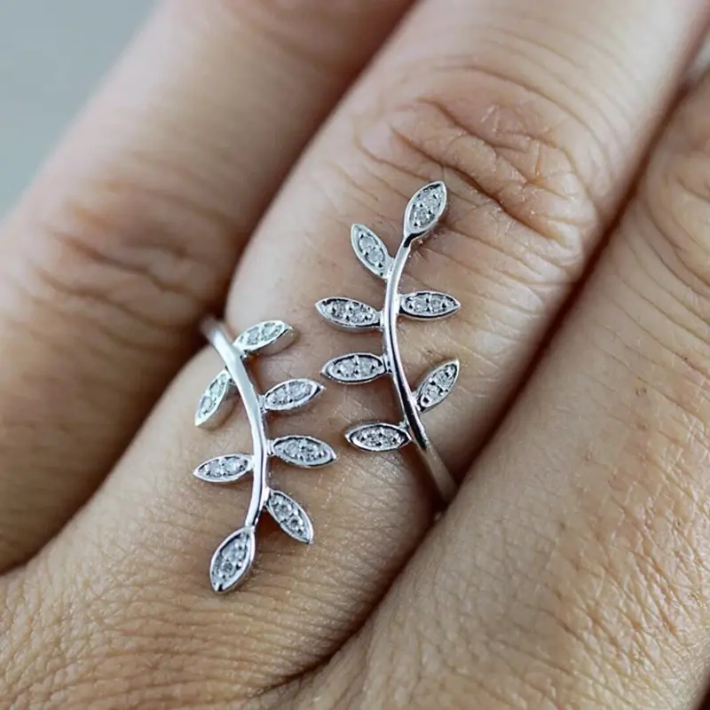 Huitan Trendy Leaf Opening Ring Female Engagement Party Accessories Brilliant Cubic Zirconia Adjustable Finger Jewelry for Women