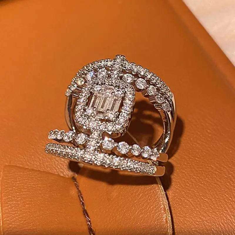 Huitan Gorgeous Wide Ring Female Silver Color Brilliant CZ Finger Jewelry for Wedding Party Luxury Women Anniversary Accessories
