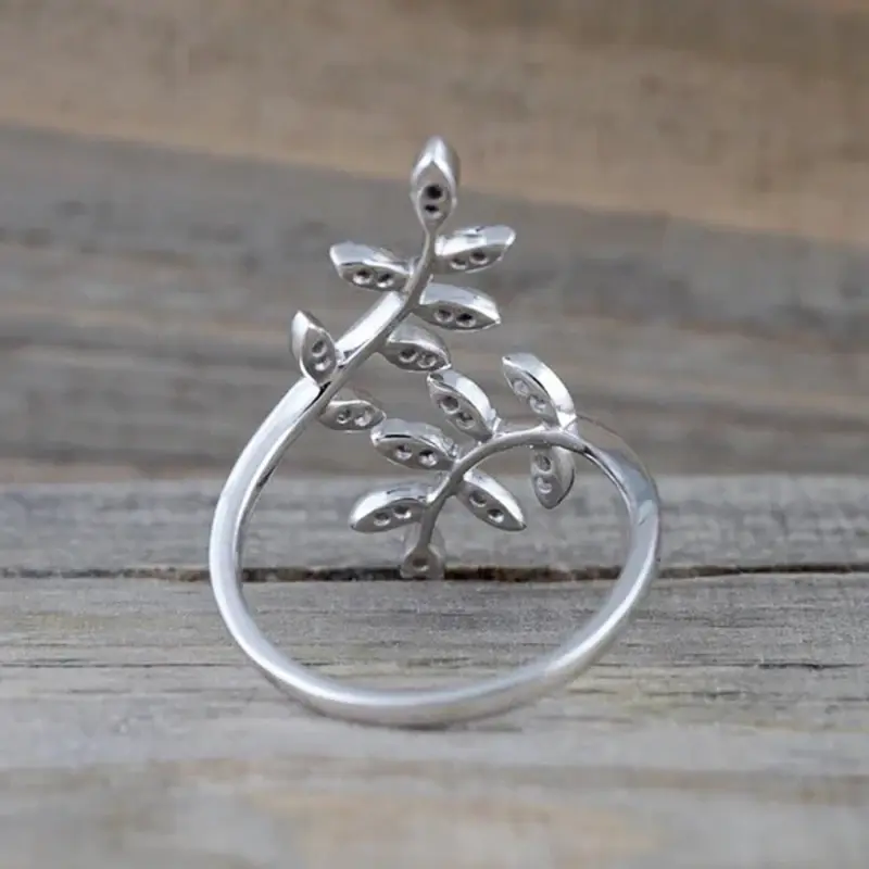 Huitan Trendy Leaf Opening Ring Female Engagement Party Accessories Brilliant Cubic Zirconia Adjustable Finger Jewelry for Women